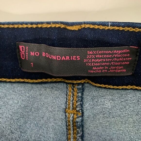 No Boundaries Jeans - Picture 6 of 8